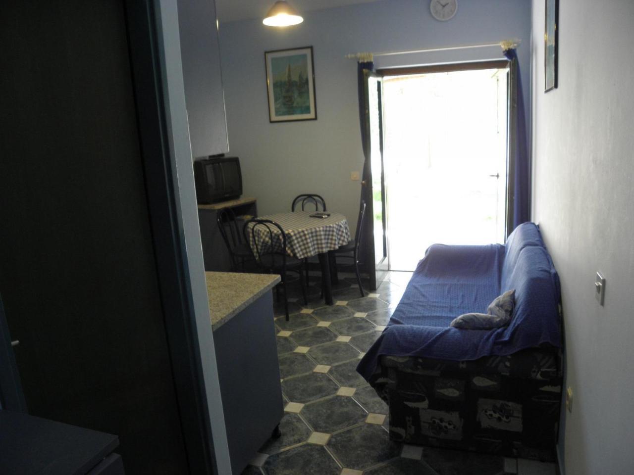 Apartments Brane - 180M To The Sea Vrsi Εξωτερικό φωτογραφία